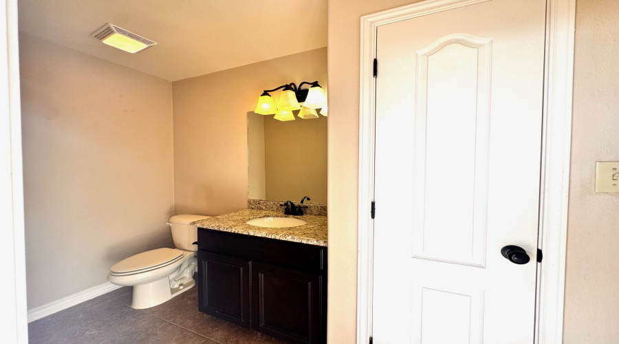 512 Otero Dr, Laredo, Texas 78045, 4 Bedrooms Bedrooms, 7 Rooms Rooms,2 BathroomsBathrooms,Residential,For Rent,512 Otero Dr,20261414