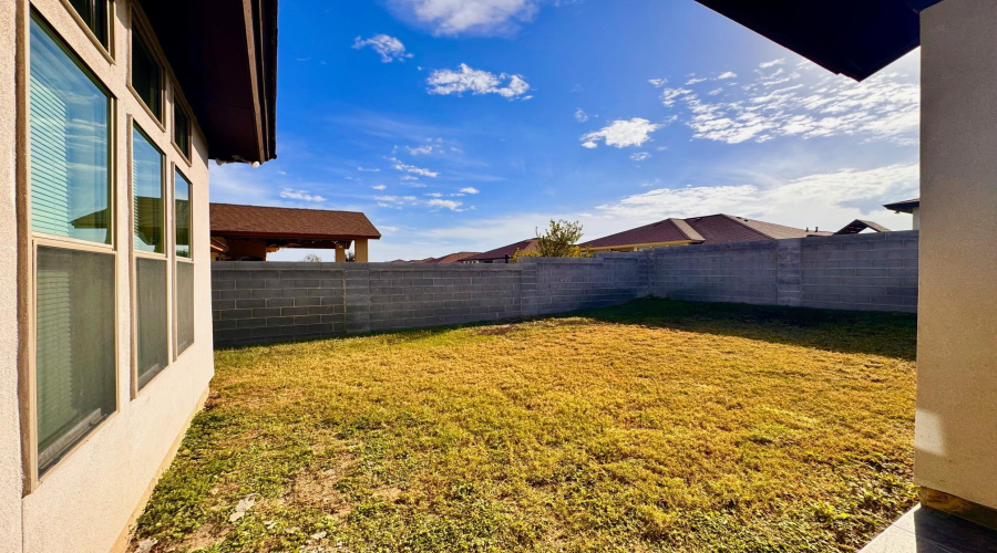 512 Otero Dr, Laredo, Texas 78045, 4 Bedrooms Bedrooms, 7 Rooms Rooms,2 BathroomsBathrooms,Residential,For Rent,512 Otero Dr,20261414