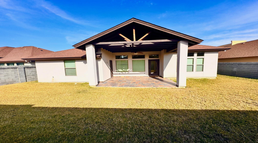 512 Otero Dr, Laredo, Texas 78045, 4 Bedrooms Bedrooms, 7 Rooms Rooms,2 BathroomsBathrooms,Residential,For Rent,512 Otero Dr,20261414