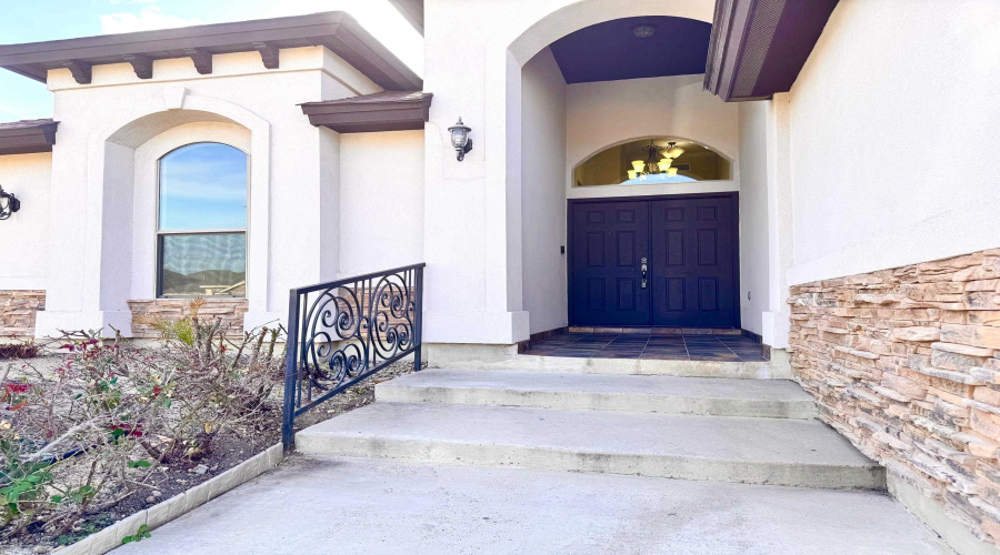 512 Otero Dr, Laredo, Texas 78045, 4 Bedrooms Bedrooms, 7 Rooms Rooms,2 BathroomsBathrooms,Residential,For Rent,512 Otero Dr,20261414