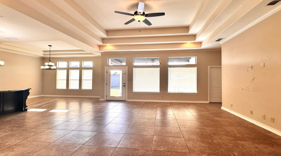 512 Otero Dr, Laredo, Texas 78045, 4 Bedrooms Bedrooms, 7 Rooms Rooms,2 BathroomsBathrooms,Residential,For Rent,512 Otero Dr,20261414