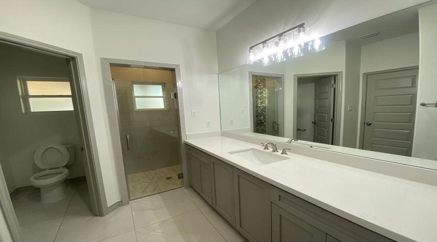 1427 Los Estribos Dr., LAREDO, Texas 78046, 3 Bedrooms Bedrooms, 4 Rooms Rooms,2 BathroomsBathrooms,Residential,For Sale,1427 Los Estribos Dr.,20261416