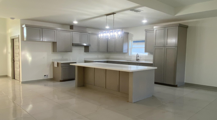 1427 Los Estribos Dr., LAREDO, Texas 78046, 3 Bedrooms Bedrooms, 4 Rooms Rooms,2 BathroomsBathrooms,Residential,For Sale,1427 Los Estribos Dr.,20261416