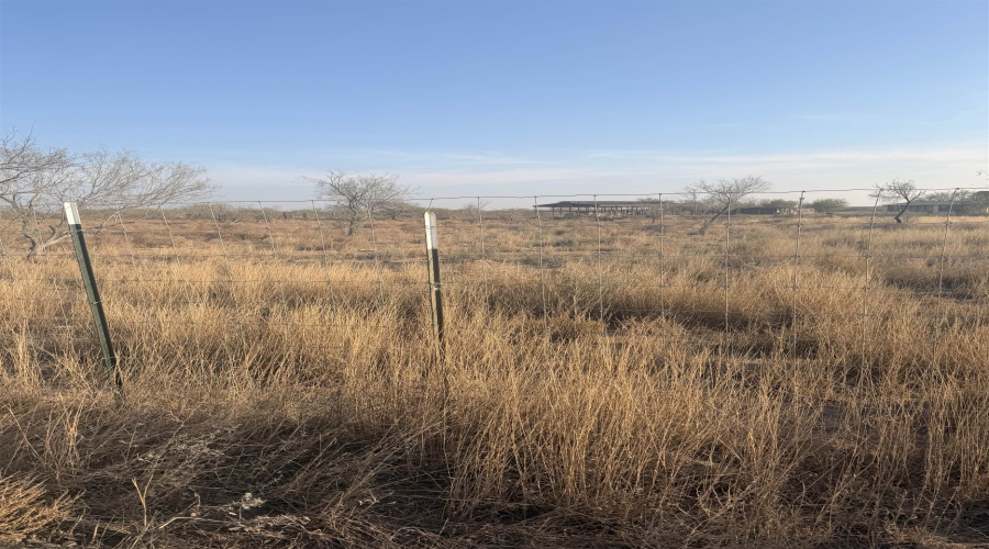 423 LAS LOMAS RD., Laredo, Texas 78041, ,Land,For Sale,423 LAS LOMAS RD.,20261417