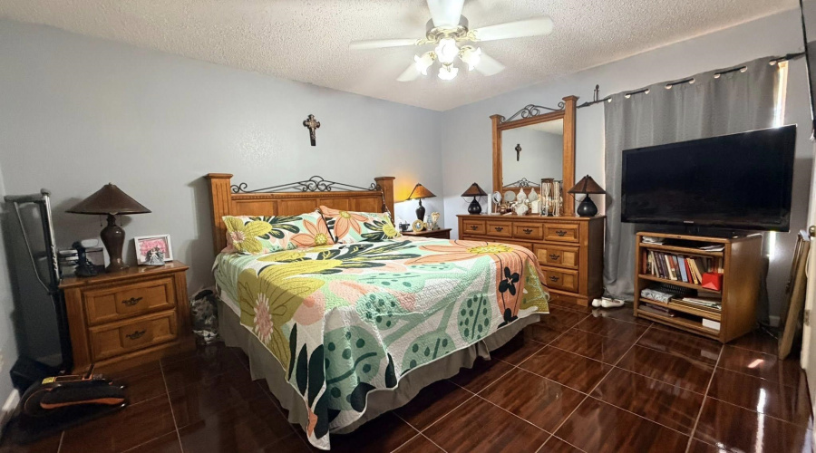 9104 Tundra Ave, Laredo, Texas 78045, 4 Bedrooms Bedrooms, 7 Rooms Rooms,2 BathroomsBathrooms,Residential,For Sale,9104 Tundra Ave,20261419