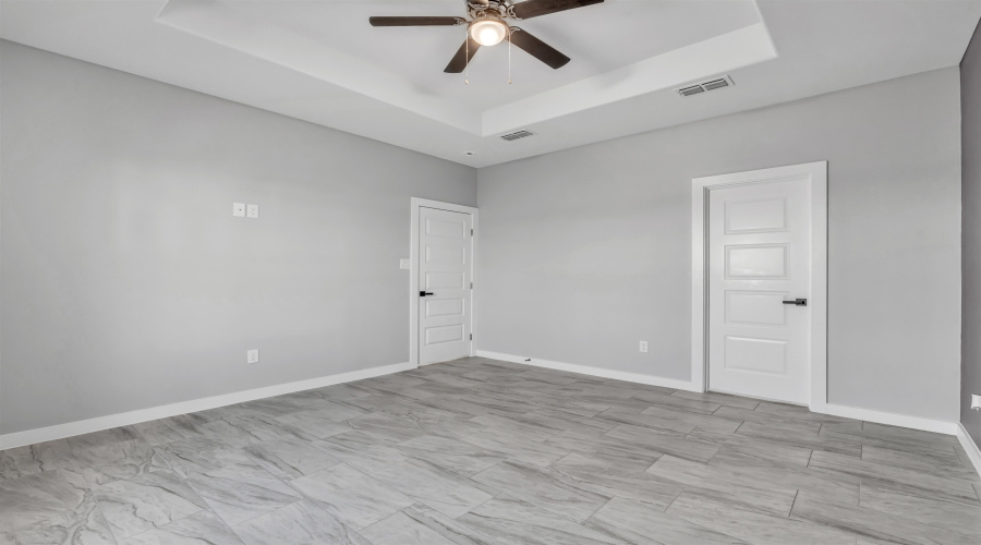 128 Lusitano Dr., Laredo, Texas 78046, 3 Bedrooms Bedrooms, 5 Rooms Rooms,2 BathroomsBathrooms,Residential,For Sale,128 Lusitano Dr.,20261422