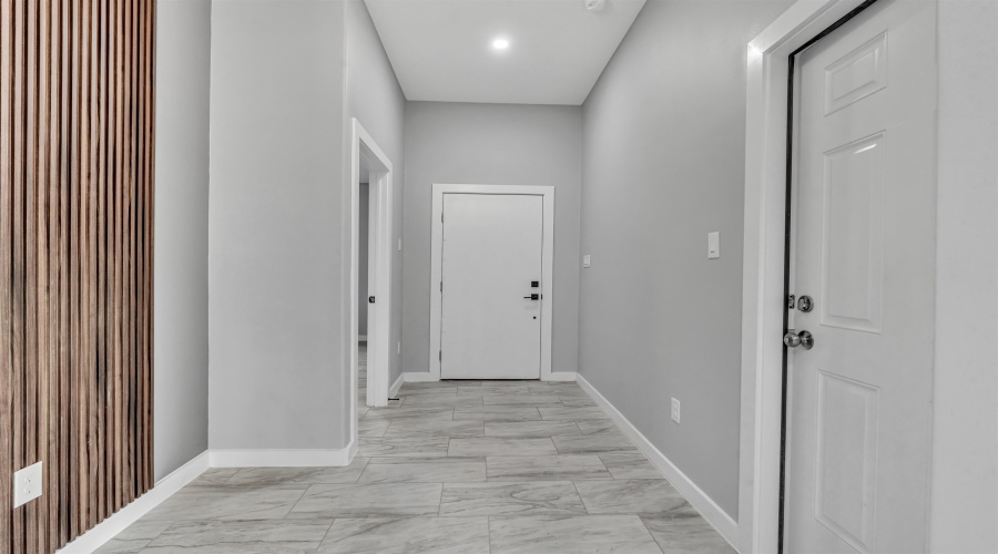 128 Lusitano Dr., Laredo, Texas 78046, 3 Bedrooms Bedrooms, 5 Rooms Rooms,2 BathroomsBathrooms,Residential,For Sale,128 Lusitano Dr.,20261422