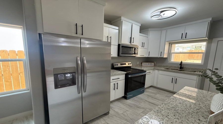 128 Lusitano Dr., Laredo, Texas 78046, 3 Bedrooms Bedrooms, 5 Rooms Rooms,2 BathroomsBathrooms,Residential,For Sale,128 Lusitano Dr.,20261422