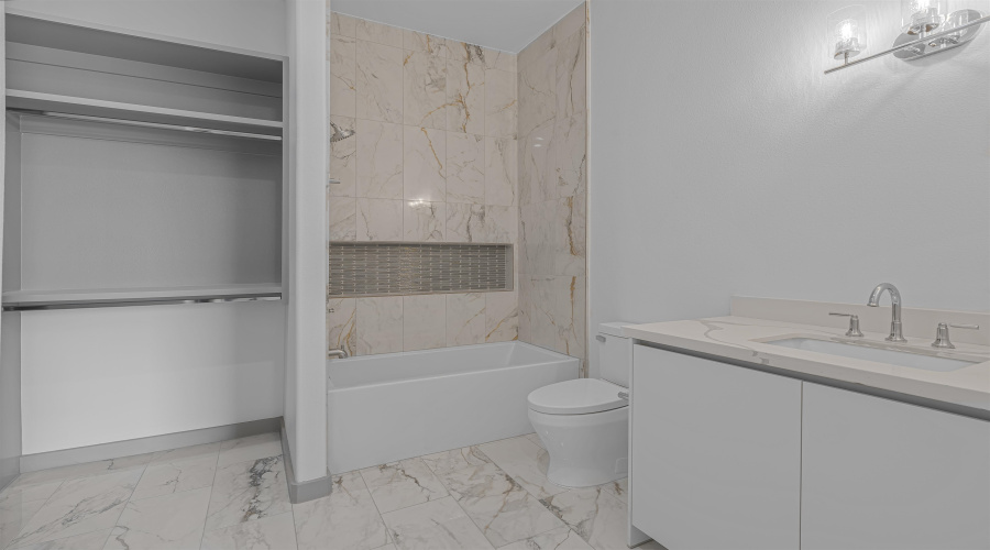 8120 Stillmeadow Ct, Laredo, Texas 78045, 4 Bedrooms Bedrooms, 7 Rooms Rooms,4 BathroomsBathrooms,Residential,For Sale,8120 Stillmeadow Ct,20261425