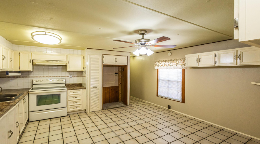 2006 Piedra China St, Laredo, Texas 78043, 4 Bedrooms Bedrooms, 7 Rooms Rooms,4 BathroomsBathrooms,Residential,For Rent,2006 Piedra China St,20261426