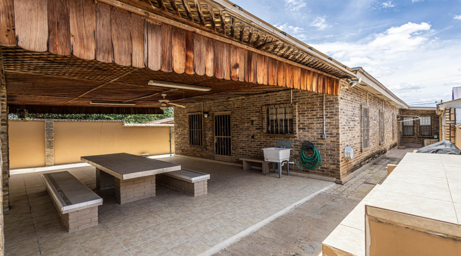 2006 Piedra China St, Laredo, Texas 78043, 4 Bedrooms Bedrooms, 7 Rooms Rooms,4 BathroomsBathrooms,Residential,For Rent,2006 Piedra China St,20261426