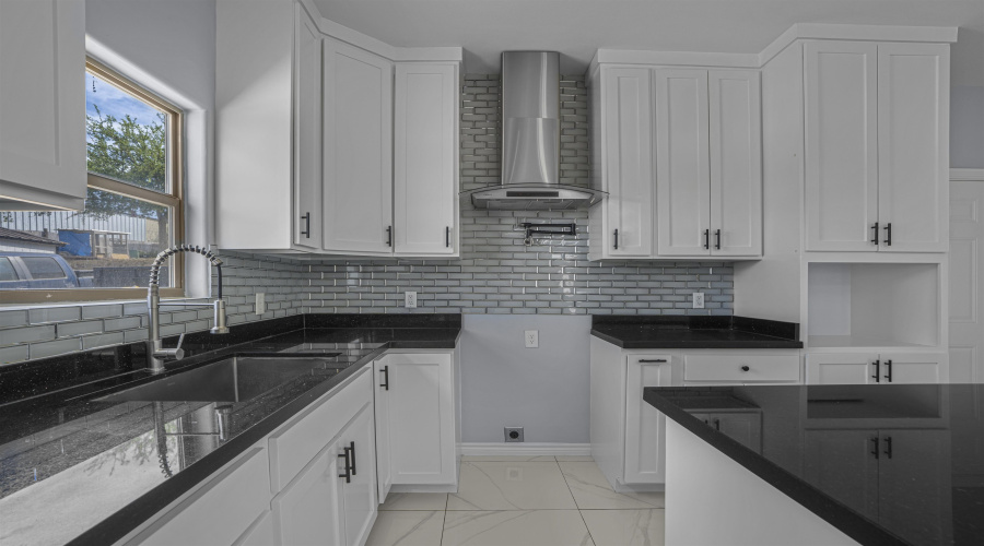 5409 Galicia Lane, LAREDO, Texas 78046, 3 Bedrooms Bedrooms, 4 Rooms Rooms,2 BathroomsBathrooms,Residential,For Sale,5409 Galicia Lane,20261429