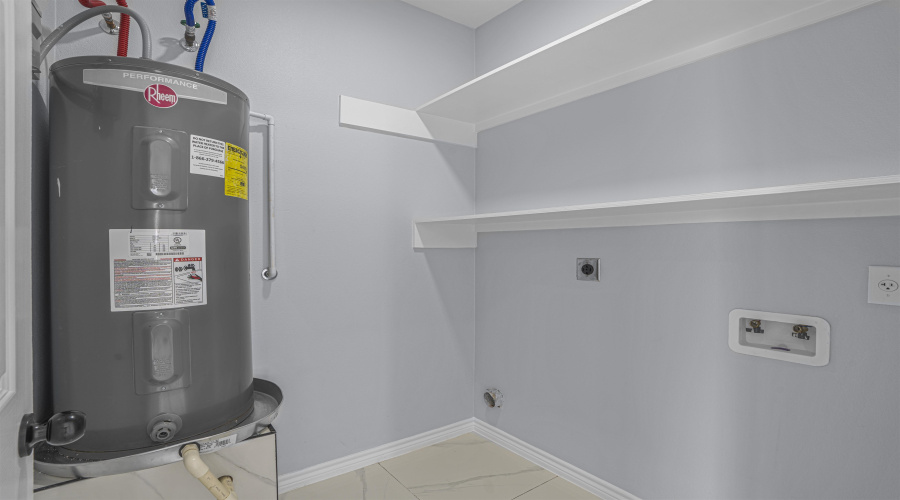 5409 Galicia Lane, LAREDO, Texas 78046, 3 Bedrooms Bedrooms, 4 Rooms Rooms,2 BathroomsBathrooms,Residential,For Sale,5409 Galicia Lane,20261429