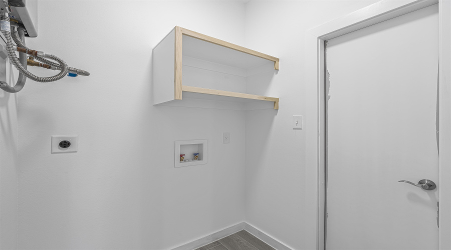 6001 Leopoldo Dr, Laredo, Texas 78045, 3 Bedrooms Bedrooms, 4 Rooms Rooms,2 BathroomsBathrooms,Residential,For Sale,6001 Leopoldo Dr,20261430