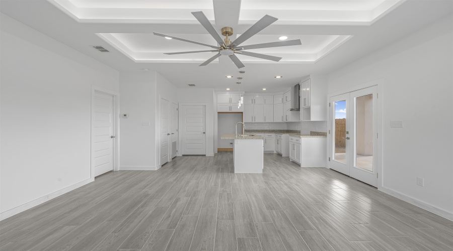 6001 Leopoldo Dr, Laredo, Texas 78045, 3 Bedrooms Bedrooms, 4 Rooms Rooms,2 BathroomsBathrooms,Residential,For Sale,6001 Leopoldo Dr,20261430