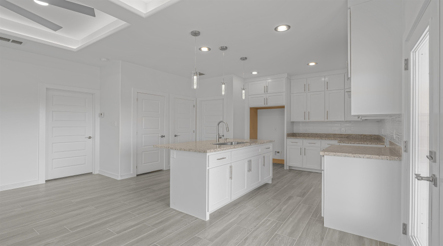 6001 Leopoldo Dr, Laredo, Texas 78045, 3 Bedrooms Bedrooms, 4 Rooms Rooms,2 BathroomsBathrooms,Residential,For Sale,6001 Leopoldo Dr,20261430