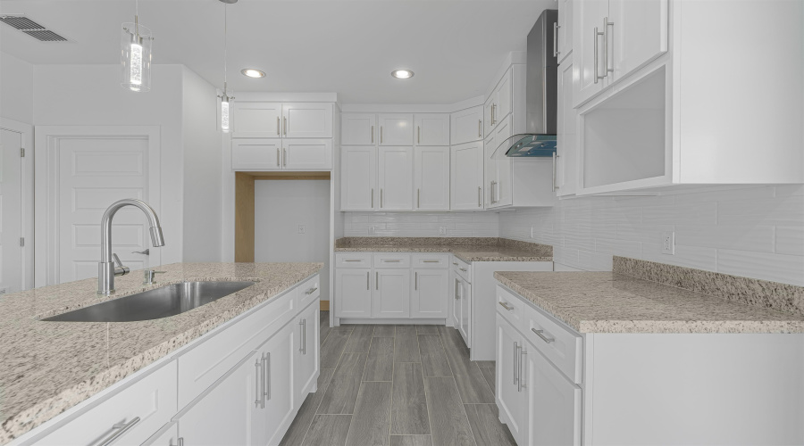 6001 Leopoldo Dr, Laredo, Texas 78045, 3 Bedrooms Bedrooms, 4 Rooms Rooms,2 BathroomsBathrooms,Residential,For Sale,6001 Leopoldo Dr,20261430