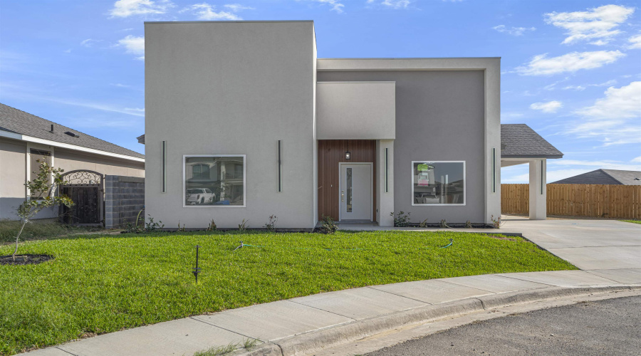 6001 Leopoldo Dr, Laredo, Texas 78045, 3 Bedrooms Bedrooms, 4 Rooms Rooms,2 BathroomsBathrooms,Residential,For Sale,6001 Leopoldo Dr,20261430