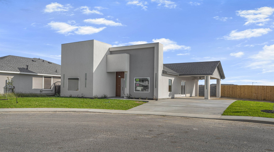 6001 Leopoldo Dr, Laredo, Texas 78045, 3 Bedrooms Bedrooms, 4 Rooms Rooms,2 BathroomsBathrooms,Residential,For Sale,6001 Leopoldo Dr,20261430