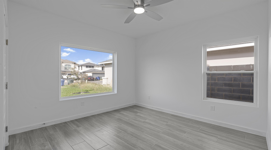 6001 Leopoldo Dr, Laredo, Texas 78045, 3 Bedrooms Bedrooms, 4 Rooms Rooms,2 BathroomsBathrooms,Residential,For Sale,6001 Leopoldo Dr,20261430