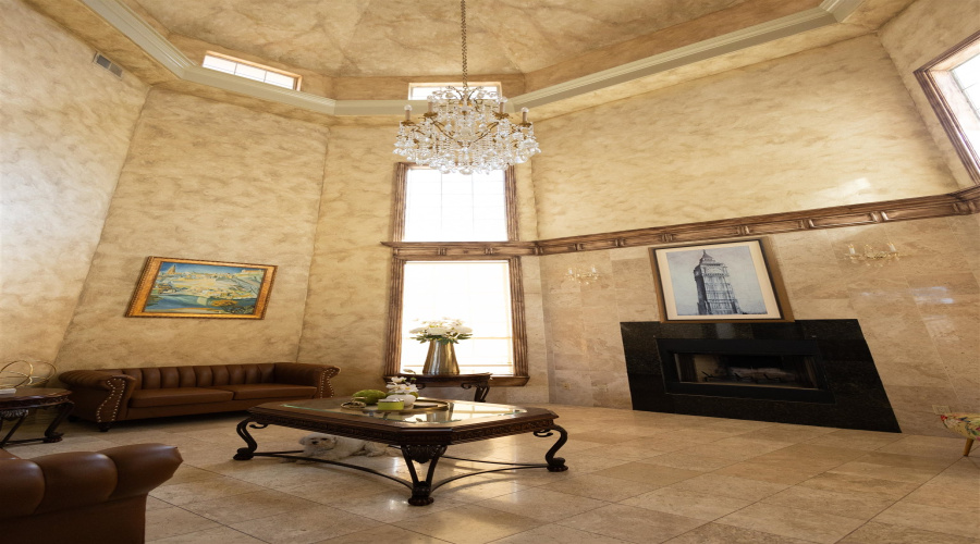 3001 Copperfield Cir, Laredo, Texas 78045, 5 Bedrooms Bedrooms, 15 Rooms Rooms,4 BathroomsBathrooms,Residential,For Sale,3001 Copperfield Cir,20261431