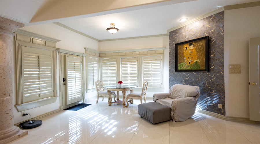 3001 Copperfield Cir, Laredo, Texas 78045, 5 Bedrooms Bedrooms, 15 Rooms Rooms,4 BathroomsBathrooms,Residential,For Sale,3001 Copperfield Cir,20261431