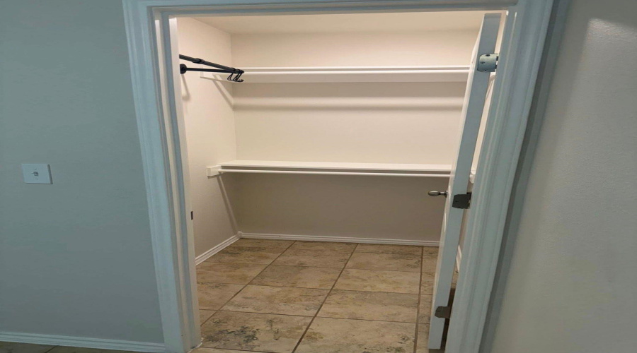 5202 Anacahuita Dr, Laredo, Texas 78046, 4 Bedrooms Bedrooms, 6 Rooms Rooms,2 BathroomsBathrooms,Residential,For Sale,5202 Anacahuita Dr,20261432