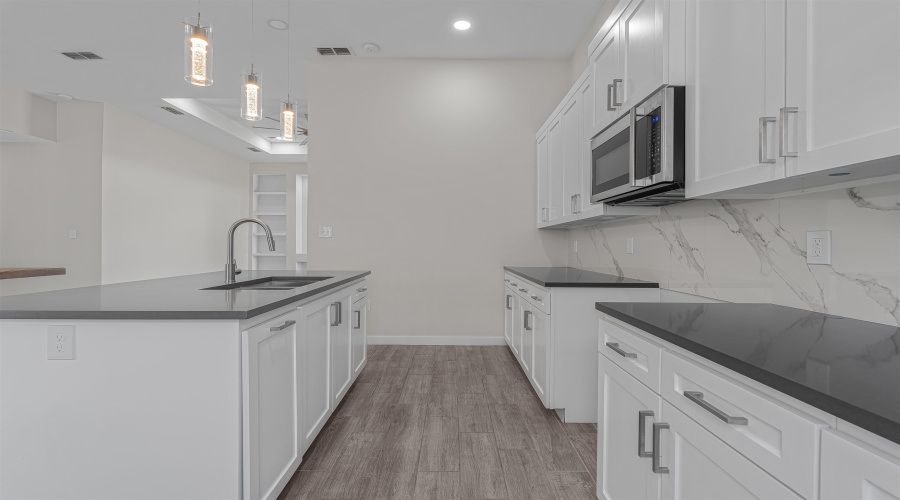 4017 Bella St., Laredo, Texas 78046, 3 Bedrooms Bedrooms, 5 Rooms Rooms,2 BathroomsBathrooms,Residential,For Sale,4017 Bella St.,20261434