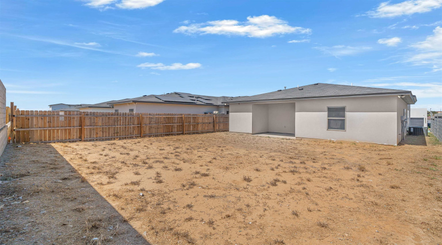 4017 Bella St., Laredo, Texas 78046, 3 Bedrooms Bedrooms, 5 Rooms Rooms,2 BathroomsBathrooms,Residential,For Sale,4017 Bella St.,20261434