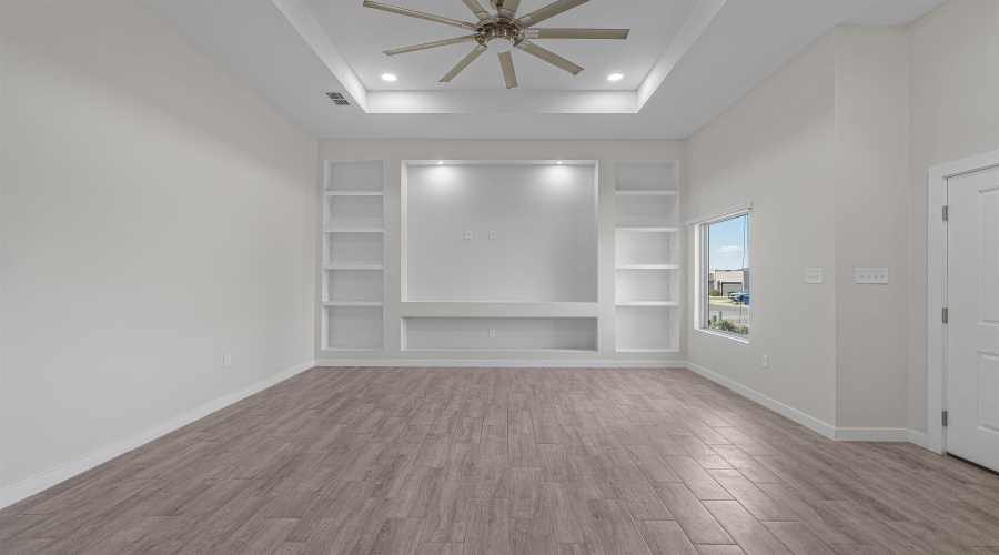 4017 Bella St., Laredo, Texas 78046, 3 Bedrooms Bedrooms, 5 Rooms Rooms,2 BathroomsBathrooms,Residential,For Sale,4017 Bella St.,20261434