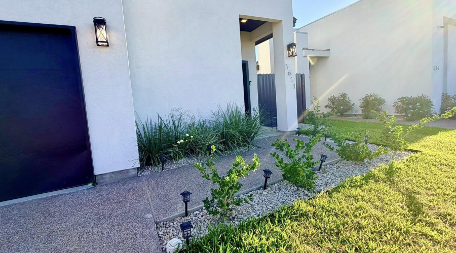 1611 Coba Dr., Laredo, Texas 78046, 4 Bedrooms Bedrooms, 7 Rooms Rooms,2 BathroomsBathrooms,Residential,For Sale,1611 Coba Dr.,20261435