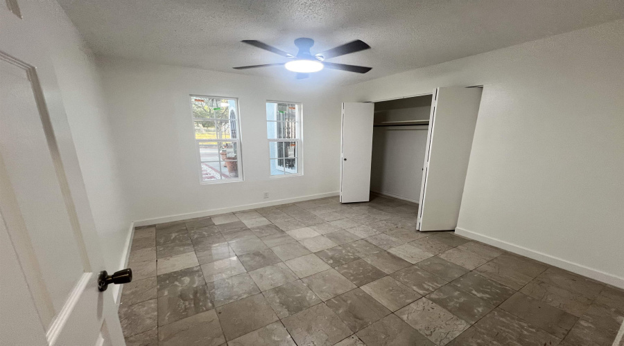 312 Candlewood Rd, Laredo, Texas 78045, 4 Bedrooms Bedrooms, 6 Rooms Rooms,4 BathroomsBathrooms,Residential,For Rent,312 Candlewood Rd,20261436