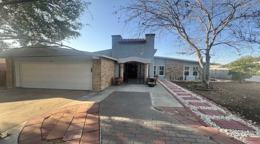 312 Candlewood Rd, Laredo, Texas 78045, 4 Bedrooms Bedrooms, 6 Rooms Rooms,4 BathroomsBathrooms,Residential,For Rent,312 Candlewood Rd,20261436