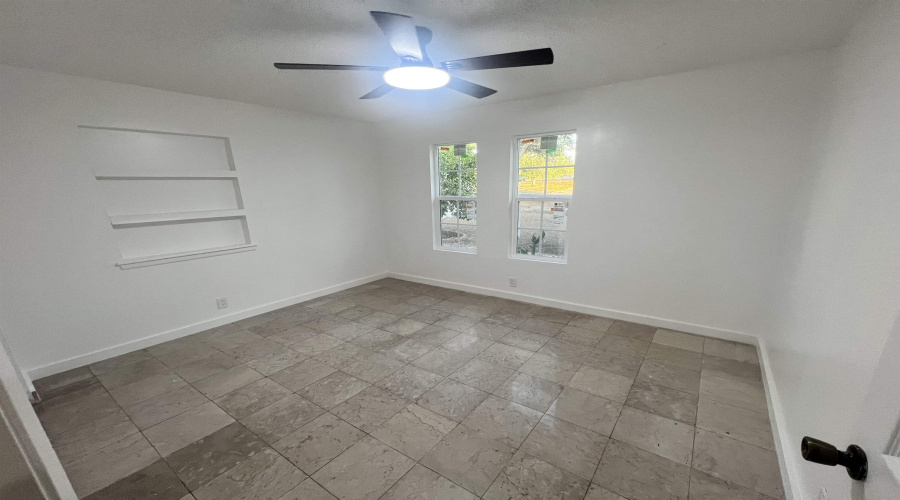 312 Candlewood Rd, Laredo, Texas 78045, 4 Bedrooms Bedrooms, 6 Rooms Rooms,4 BathroomsBathrooms,Residential,For Rent,312 Candlewood Rd,20261436