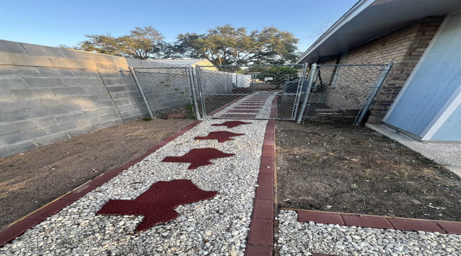 312 Candlewood Rd, Laredo, Texas 78045, 4 Bedrooms Bedrooms, 6 Rooms Rooms,4 BathroomsBathrooms,Residential,For Rent,312 Candlewood Rd,20261436