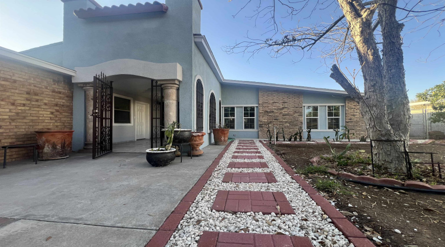 312 Candlewood Rd, Laredo, Texas 78045, 4 Bedrooms Bedrooms, 6 Rooms Rooms,4 BathroomsBathrooms,Residential,For Rent,312 Candlewood Rd,20261436