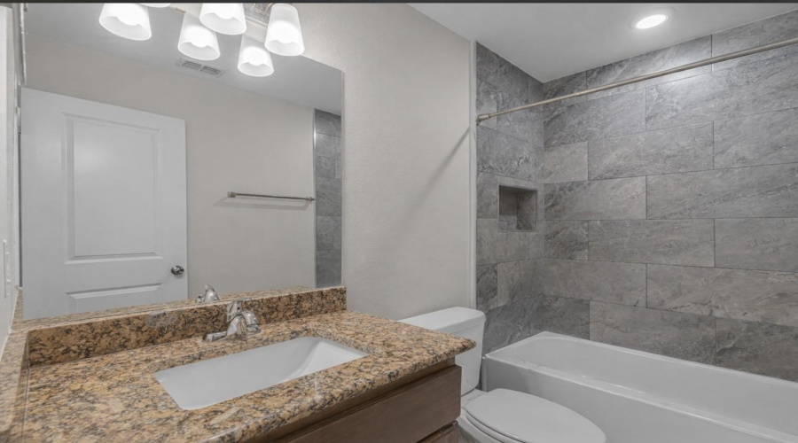 3708 Jaime Martin, Laredo, Texas 78046, 4 Bedrooms Bedrooms, 6 Rooms Rooms,2 BathroomsBathrooms,Residential,For Sale,3708 Jaime Martin,20261438