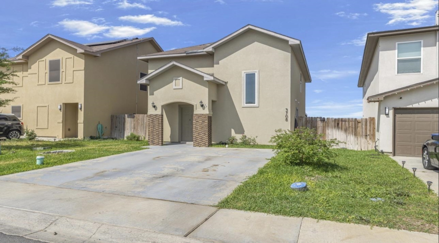 3708 Jaime Martin, Laredo, Texas 78046, 4 Bedrooms Bedrooms, 6 Rooms Rooms,2 BathroomsBathrooms,Residential,For Sale,3708 Jaime Martin,20261438