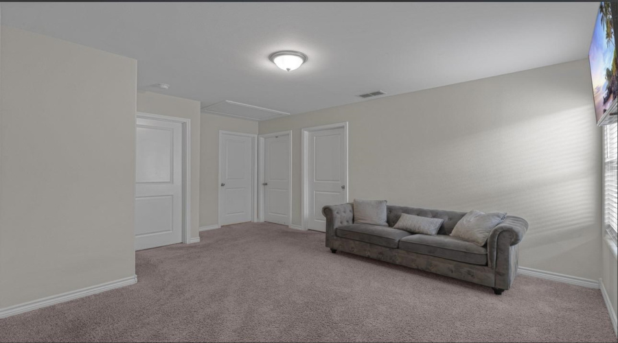 3708 Jaime Martin, Laredo, Texas 78046, 4 Bedrooms Bedrooms, 6 Rooms Rooms,2 BathroomsBathrooms,Residential,For Sale,3708 Jaime Martin,20261438