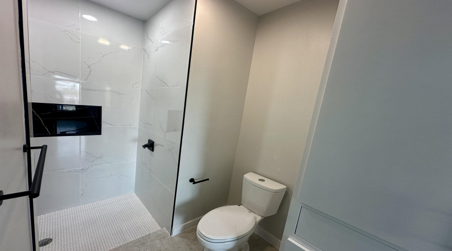 5014 Rio Seco St., Laredo, Texas 78046, 3 Bedrooms Bedrooms, 6 Rooms Rooms,2 BathroomsBathrooms,Residential,For Sale,5014 Rio Seco St.,20261439