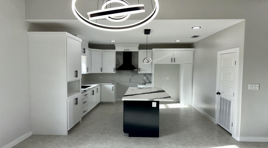 5014 Rio Seco St., Laredo, Texas 78046, 3 Bedrooms Bedrooms, 6 Rooms Rooms,2 BathroomsBathrooms,Residential,For Sale,5014 Rio Seco St.,20261439