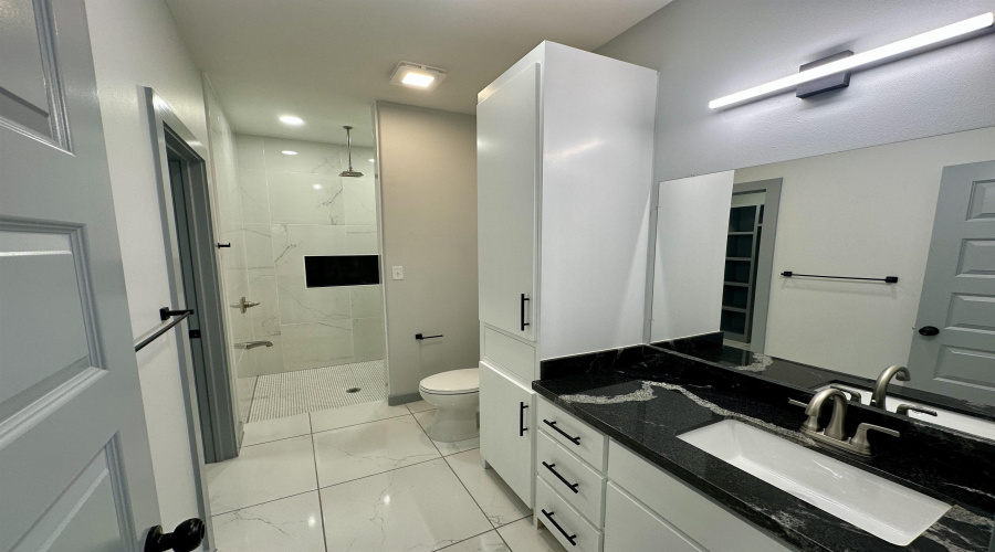 5014 Luna Grande Lp., Laredo, Texas 78046, 3 Bedrooms Bedrooms, 6 Rooms Rooms,2 BathroomsBathrooms,Residential,For Sale,5014 Luna Grande Lp.,20261440