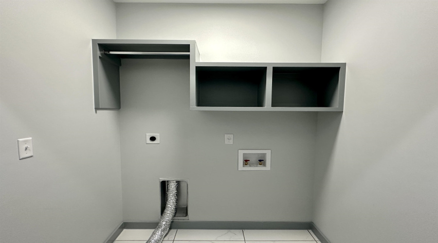 5014 Luna Grande Lp., Laredo, Texas 78046, 3 Bedrooms Bedrooms, 6 Rooms Rooms,2 BathroomsBathrooms,Residential,For Sale,5014 Luna Grande Lp.,20261440