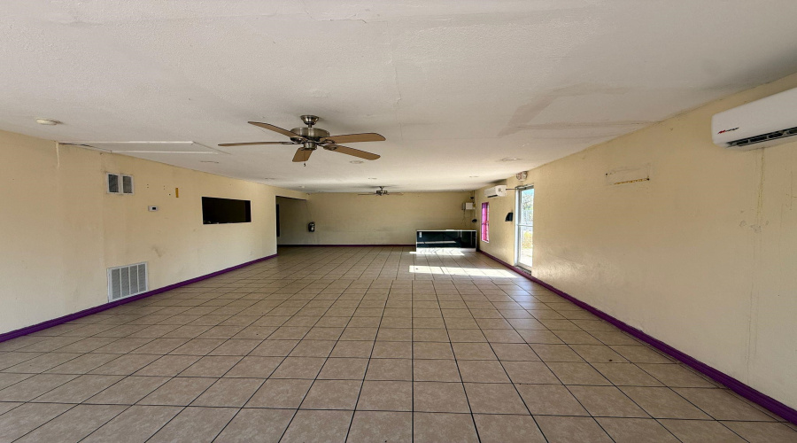 1402 Centeno Ln, Rio Bravo, Texas 78046, 1 Room Rooms,2 BathroomsBathrooms,Commercial retail/office,For Sale,1402 Centeno Ln,20261444