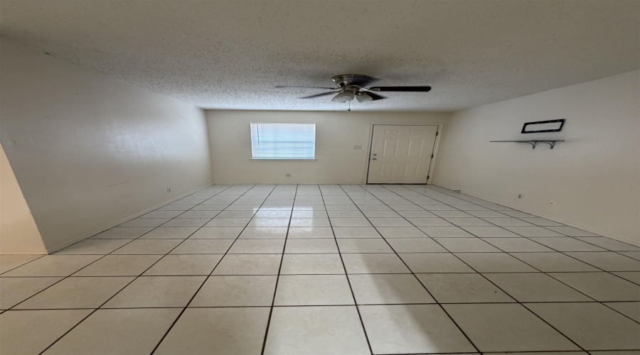 2605 Springfield Ave, Laredo, Texas 78040, 2 Bedrooms Bedrooms, 4 Rooms Rooms,1 BathroomBathrooms,Residential,For Rent,2605 Springfield Ave,20261441