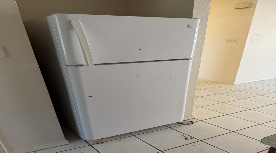 2605 Springfield Ave, Laredo, Texas 78040, 2 Bedrooms Bedrooms, 4 Rooms Rooms,1 BathroomBathrooms,Residential,For Rent,2605 Springfield Ave,20261441