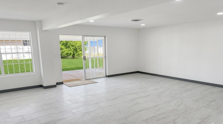 204 Esperanza Dr, Laredo, Texas 78041, 3 Bedrooms Bedrooms, 6 Rooms Rooms,2 BathroomsBathrooms,Residential,For Sale,204 Esperanza Dr,20261445