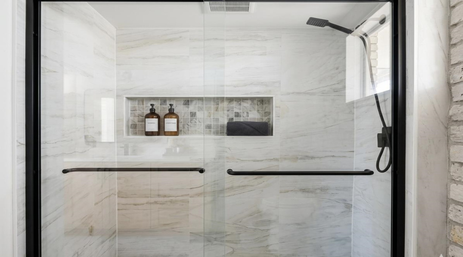 204 Esperanza Dr, Laredo, Texas 78041, 3 Bedrooms Bedrooms, 6 Rooms Rooms,2 BathroomsBathrooms,Residential,For Sale,204 Esperanza Dr,20261445