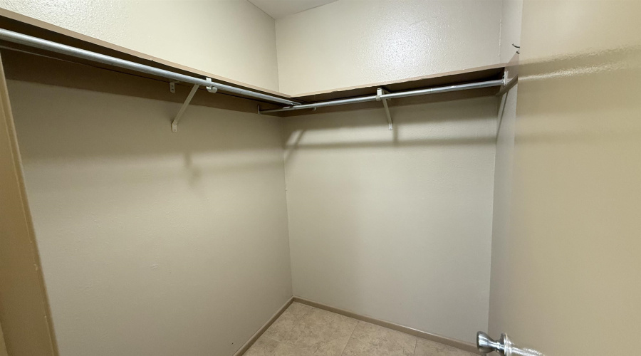 8635 Oakridge Lp, Laredo, Texas 78045, 3 Bedrooms Bedrooms, 5 Rooms Rooms,2 BathroomsBathrooms,Residential,For Sale,8635 Oakridge Lp,20261447