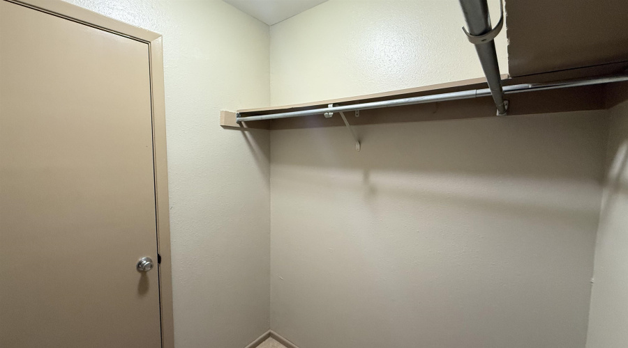 8635 Oakridge Lp, Laredo, Texas 78045, 3 Bedrooms Bedrooms, 5 Rooms Rooms,2 BathroomsBathrooms,Residential,For Sale,8635 Oakridge Lp,20261447